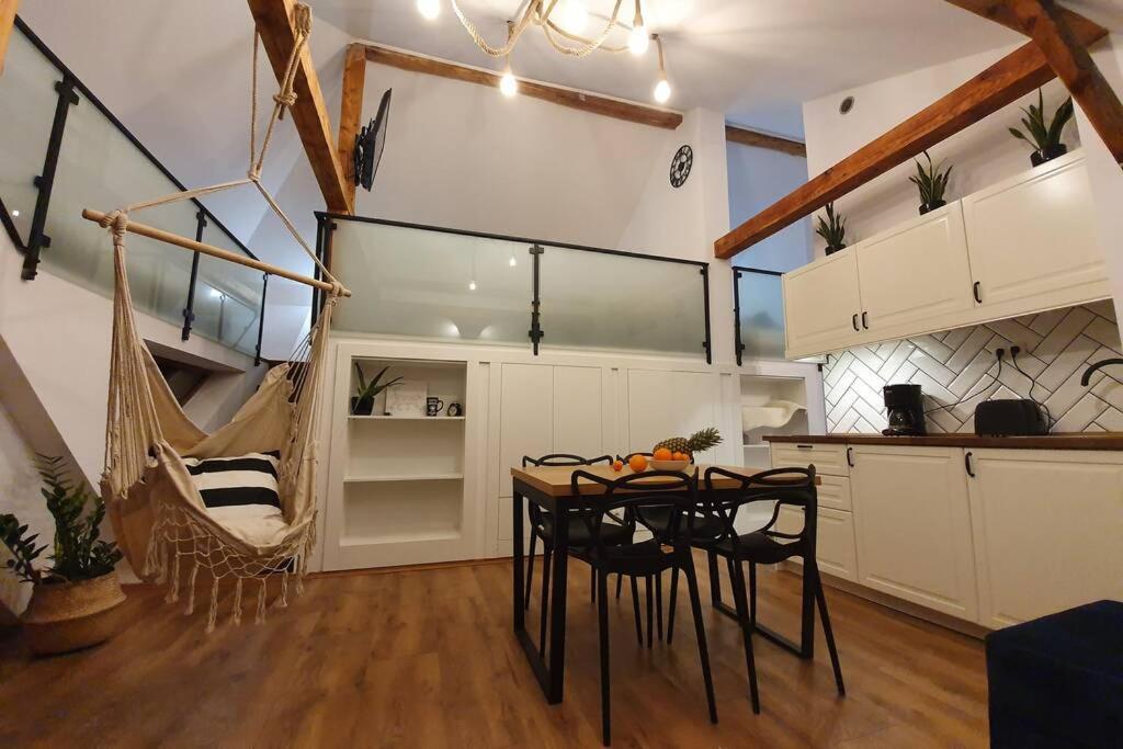 Koci Dom Loft Apartment Величка Екстериор снимка