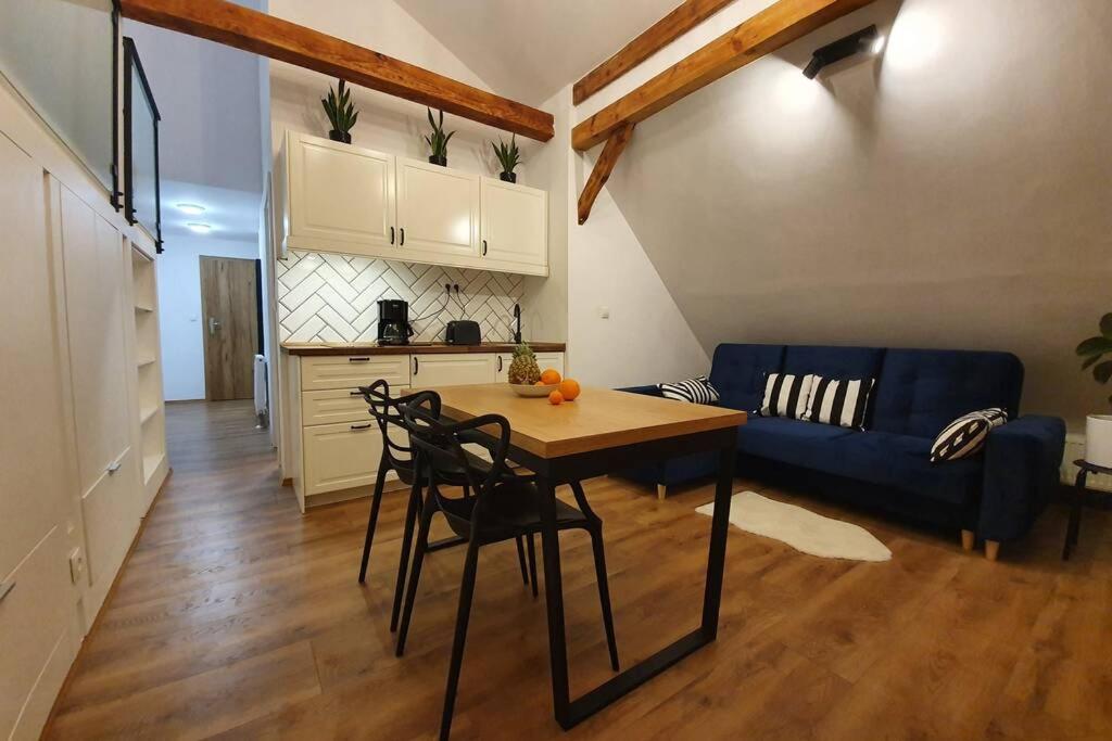 Koci Dom Loft Apartment Величка Екстериор снимка
